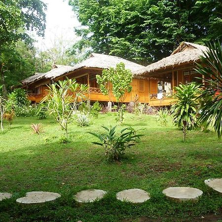 Raja Laut Dive Resort Bunaken Εξωτερικό φωτογραφία