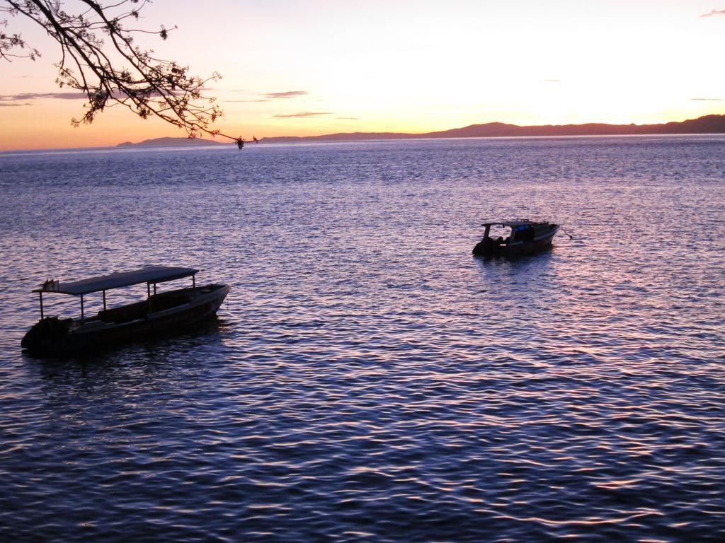 Raja Laut Dive Resort Bunaken Εξωτερικό φωτογραφία