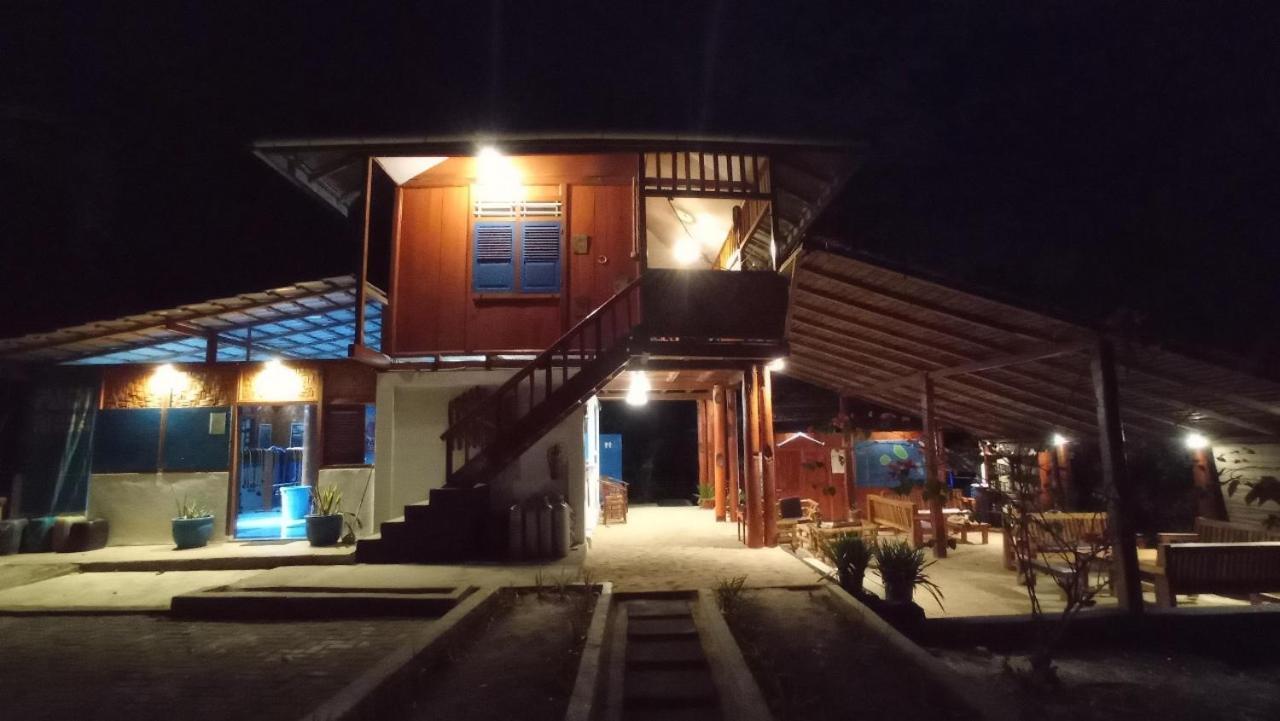 Raja Laut Dive Resort Bunaken Εξωτερικό φωτογραφία