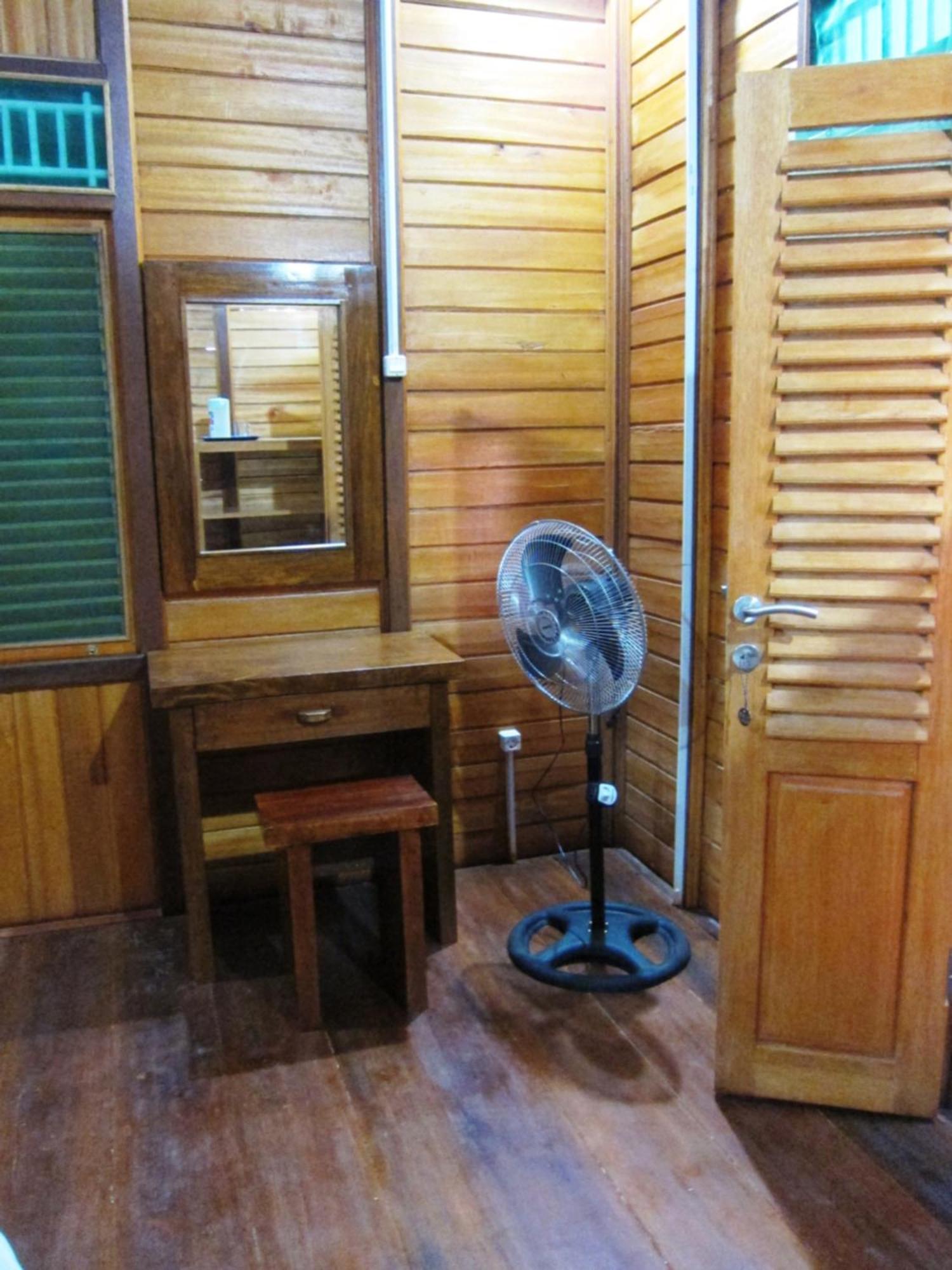 Raja Laut Dive Resort Bunaken Δωμάτιο φωτογραφία